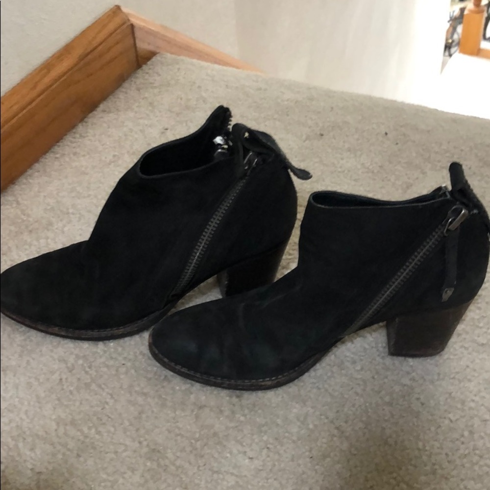Dolce Vita black booties